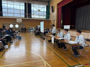 市より挨拶を申し上げている様子